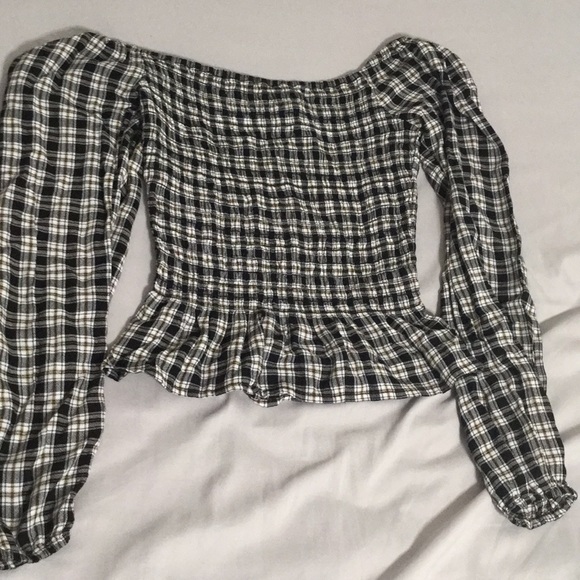 Hollister Off the Shoulder Blouse - Picture 1 of 2